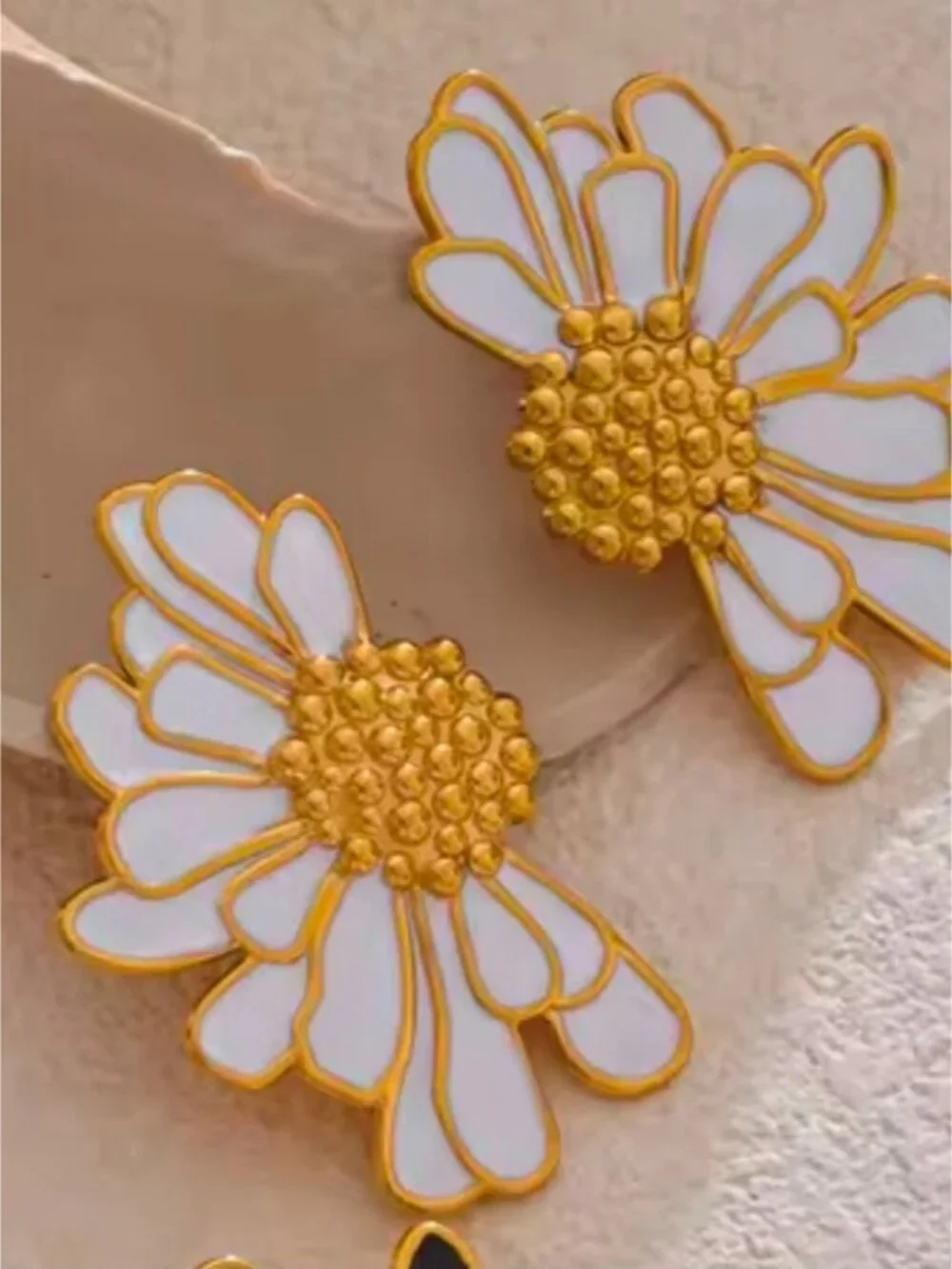 White and Gold Daisy Statement Earrings